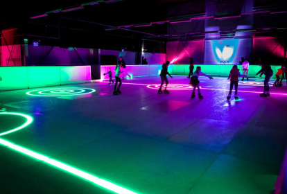 Cologne Curling image 2