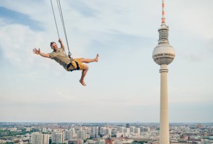 Berlin Balançoire en Hauteur image 1