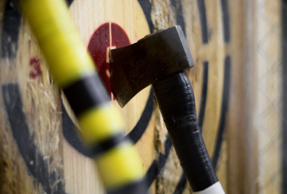 Hamburg Lancer de Haches image 1