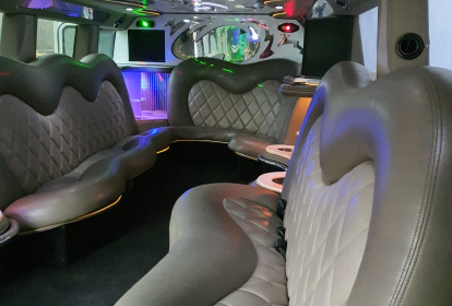 Berlin Hummer Limousine Stretch image 2