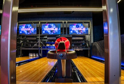 Prague Bowling duckpins image 2