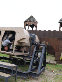 Simulateur de tonneaux en Humvee Prague