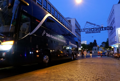 Cologne Karaoké Bus image 3