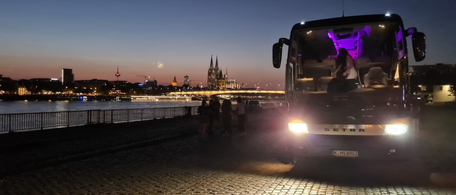 Cologne Karaoké Bus image 1