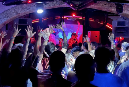 Lisbonne Table VIP en boite image 3