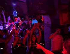 Lisbonne Table VIP en boite image 4