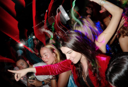 Majorque Entrée au ZAR Society + 1 boisson image 2