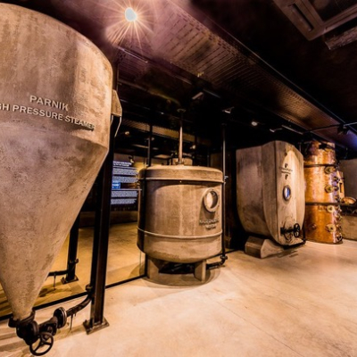 vodka-factory-warsaw-2.jpeg image 6