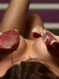 Steak, strip-tease et bière illimitée Bratislava