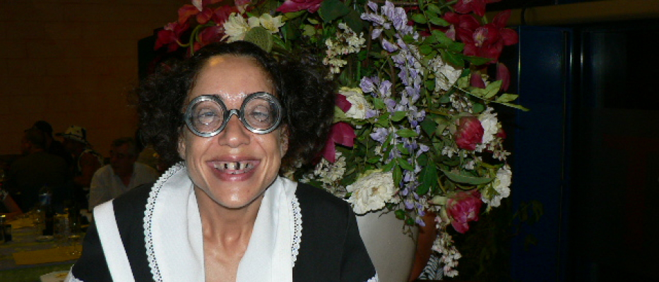 Barcelone Striptease Ugly Betty image 1