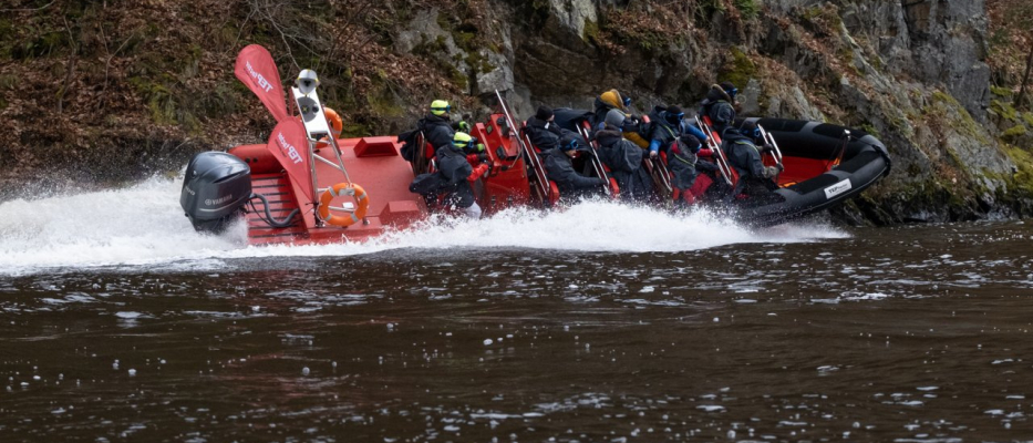 Prague Balade en Speed Boat image 1