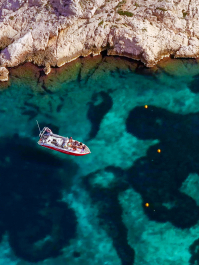 Bateau dans les Calanques Aix-Marseille