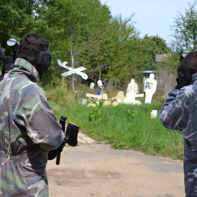 outdoor-paintball-prague-5.jpg image 2