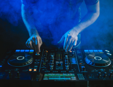 Hamburg Party Boat image 3