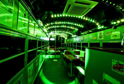 Varsovie Party Bus image 3