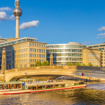 boat-sightseeing-tour-berlin.jpg image 1