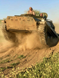Conduite d'un Tank (MT-LB) Budapest