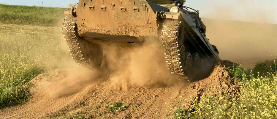 Budapest Conduite d'un Tank (MT-LB) image 1