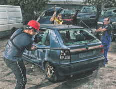 Prague Destruction de voiture image 4