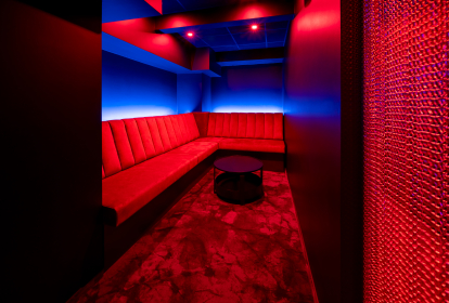 Prague Soirée 2X plus au strip club image 5