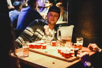 Cologne Olympiades de bar image 2