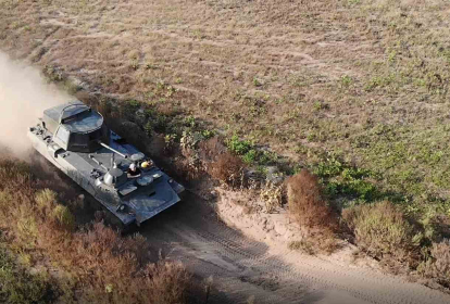 Budapest Conduite d'un Tank (MT-LB) image 2