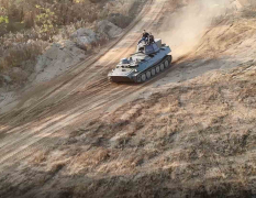 Budapest Conduite d'un Tank (MT-LB) image 4