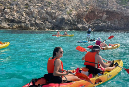 Majorque Visite des grottes en kayak à Cala Blava image 1