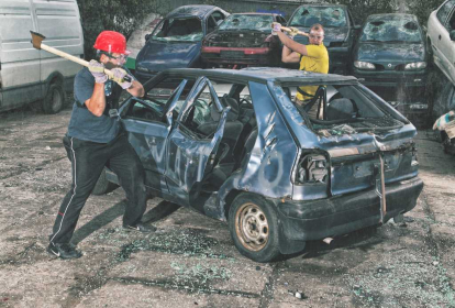 Prague Destruction de voiture image 7