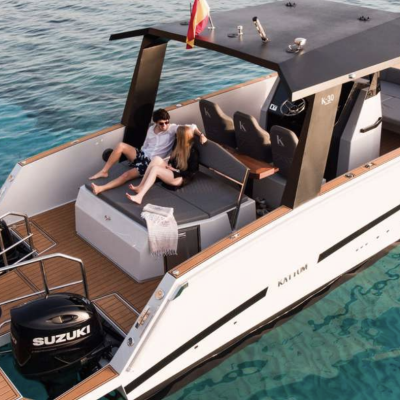 catamaran-arenal-1.png image 1