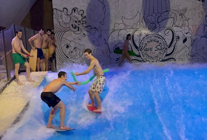 Bordeaux Surf en intérieur image 2