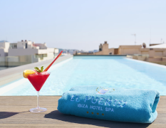Ibiza Piscine sur le toit & Cocktail image 3